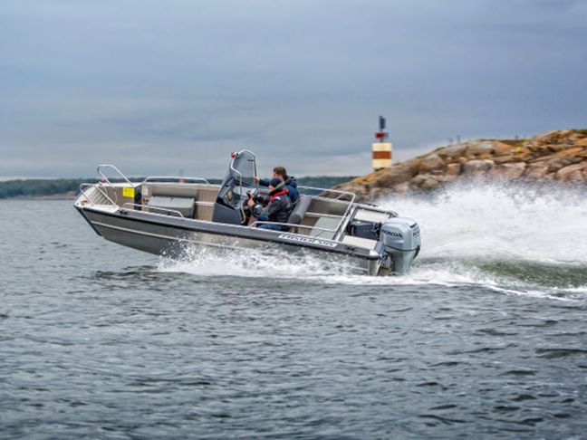 Moćni četverocilindrični motori